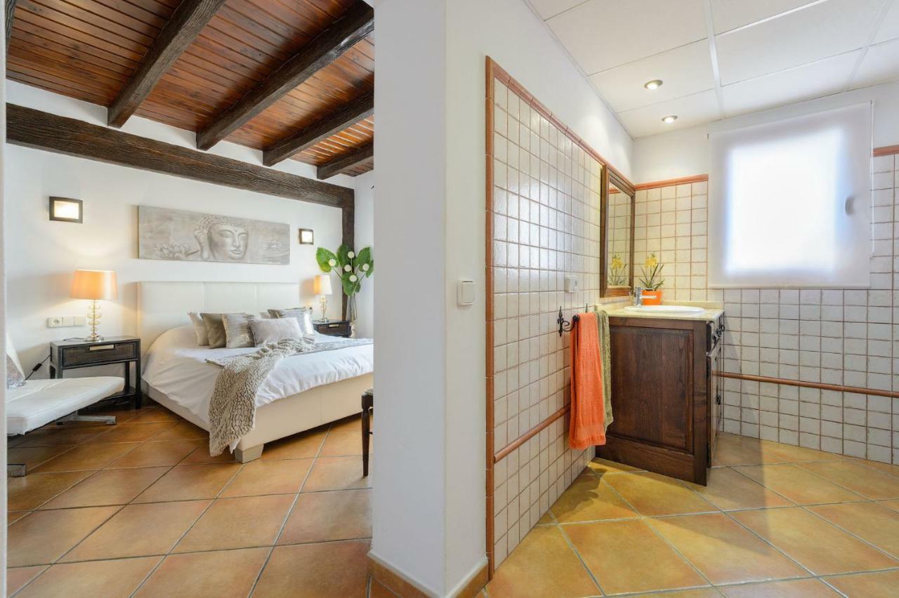 Serena Villa Sant Francesc de s'Estany ภายนอก รูปภาพ