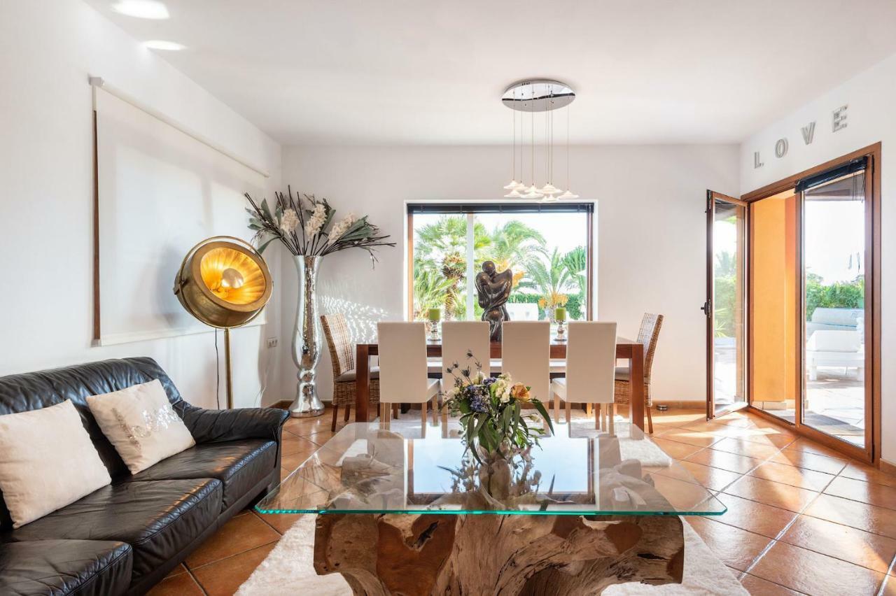 Serena Villa Sant Francesc de s'Estany ภายนอก รูปภาพ