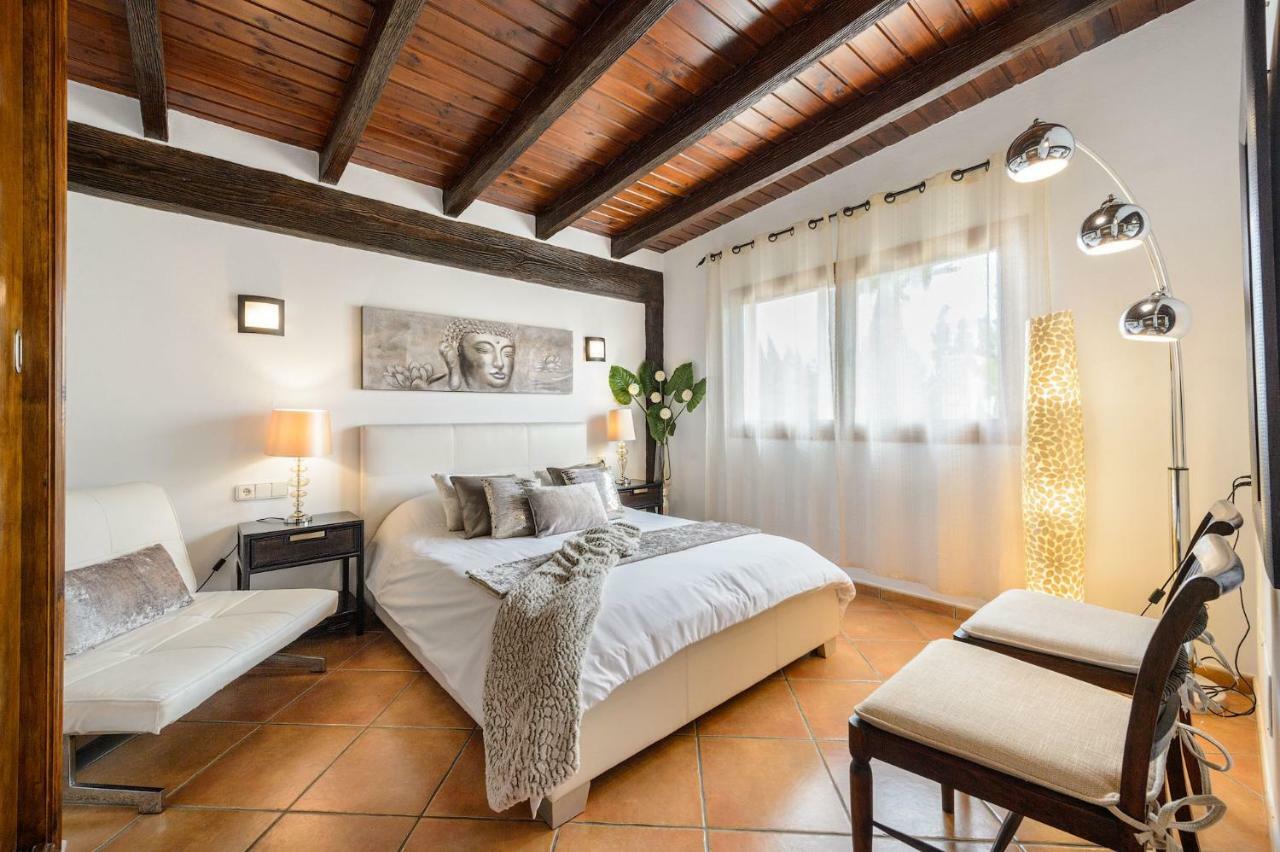 Serena Villa Sant Francesc de s'Estany ภายนอก รูปภาพ